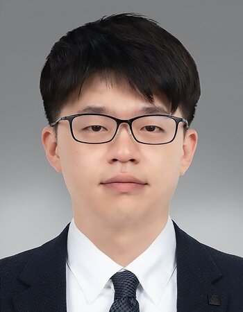Yoonho Lee